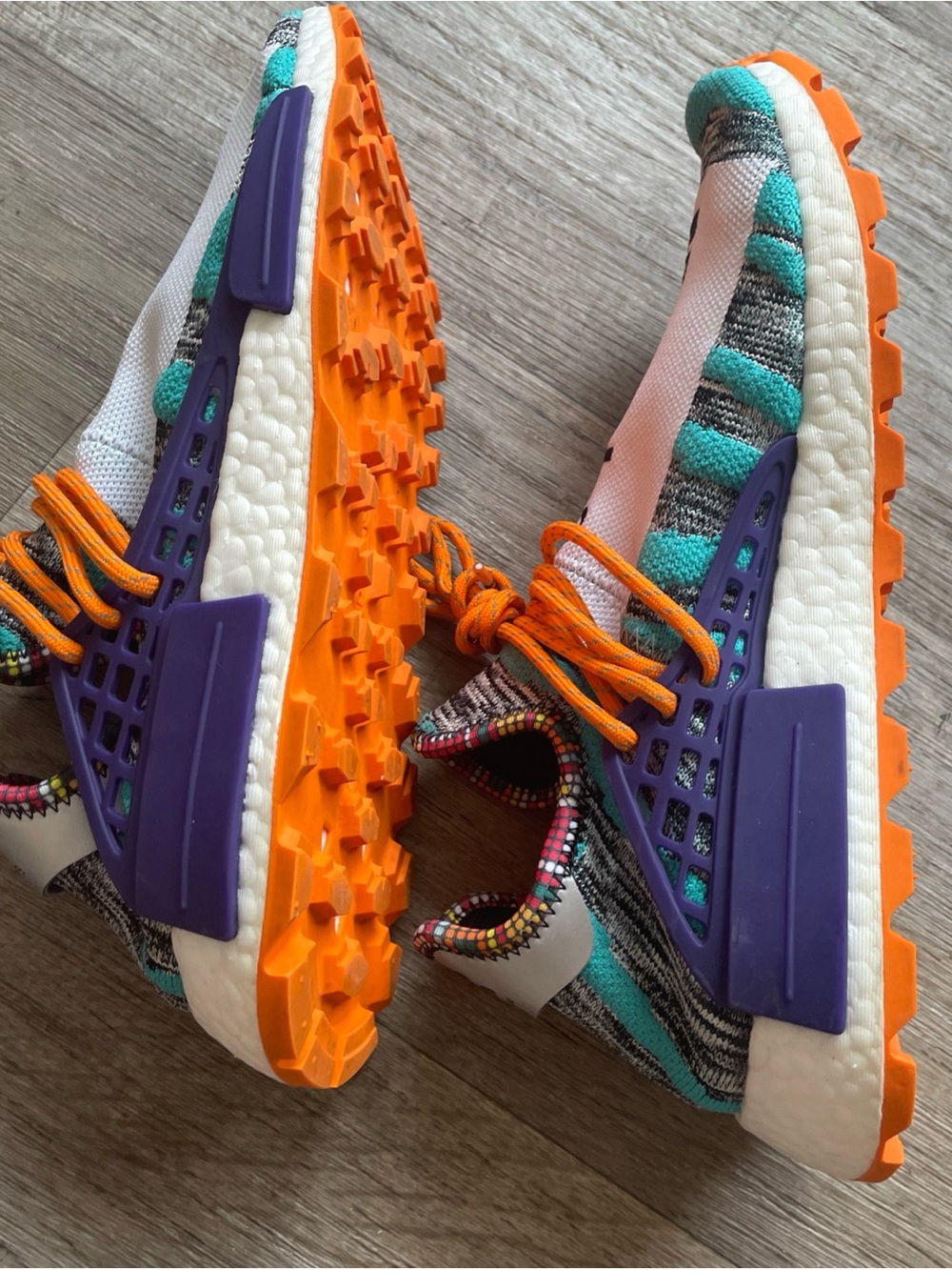 Size 10.5 - Adidas X Pharrell Williams Hu Race NMD Solar Pack Orange Aqua BB9528 - Picture 14 of 16